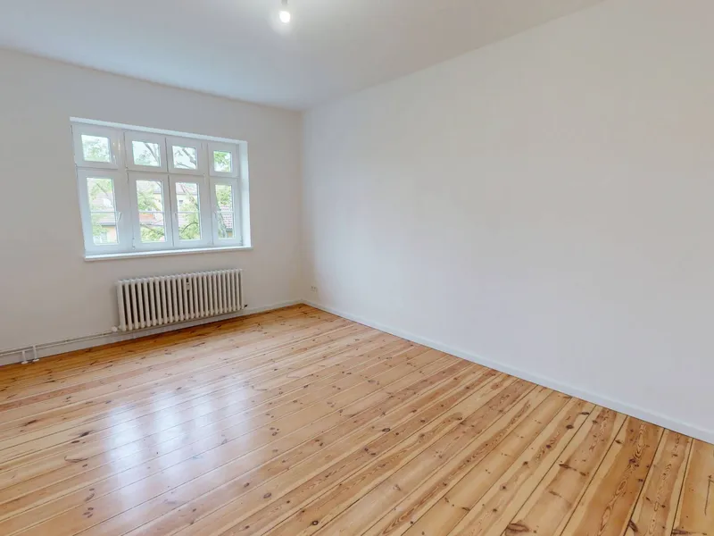 Top saniert und in ruhiger Lage: 2-Zi.-Wohnung im Altbau — photo 1